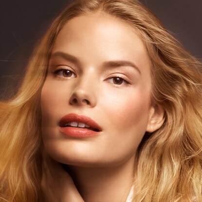 Take It To Glow Highlight and Bronzing Powder Palette