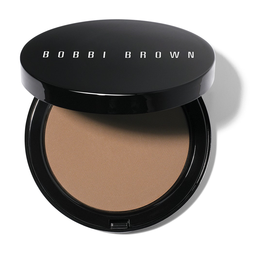 bobbi brown bronzing powder with a highly blendable formula, perfect for a bridal kit.